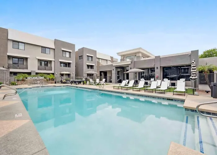 Cozysuites In - Westgate With Pool 11 Glendale