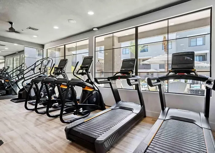 Cozysuites In - Westgate With Pool 11 Apartment Glendale