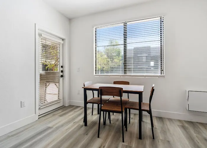 Apartment Cozysuites In - Westgate With Pool 11 Glendale