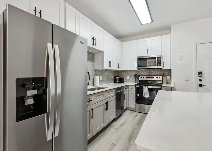 Cozysuites In - Westgate With Pool 11 Apartment Glendale
